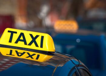 ΗΡΑΚΛΕΙΟ Νεαροί έκλεψαν οδηγό ταξί