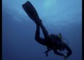 Δύτη ανακάλυψη αρχαίο πήλινο αμφορέα σε όρμο του Ηρακλείου