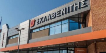 Σκλαβενίτης: Έκτακτη ενίσχυση ύψους 300 ευρώ στους εργαζόμενους
