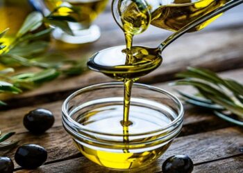 Λάδι: Η τιμή του σε Κρήτη, Λακωνία, Μεσσηνία (vid)