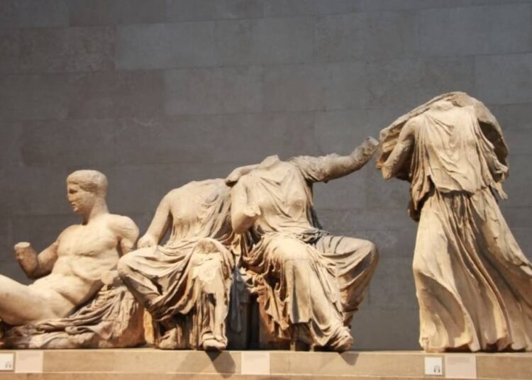 Economist: Το 2025 επιστροφή στην Ελλάδα των Γλυπτών του Παρθενώνα
