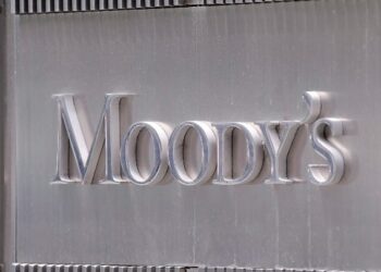 Η Moody’s αναβάθμισε την Ελλάδα στην επενδυτική βαθμίδα Baa3 με σταθερές προοπτικές