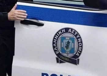 Τρεις αστυνομικοί τραυματίστηκαν σε τροχαίο