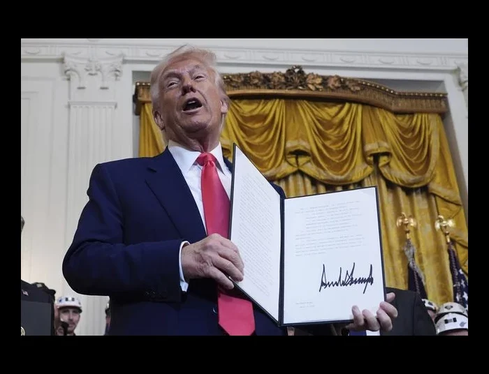 Τραμπ επαναφέρει τον εμπορικό πόλεμο: Απειλεί με δασμούς 50% στην Ε.Ε. από 1η Ιουνίου