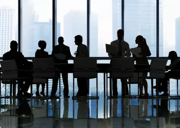 Θετικό το Κλίμα στην Αγορά Εργασίας για το 3ο Τρίμηνο 2025 – Ποιοι Κλάδοι Ξεχωρίζουν