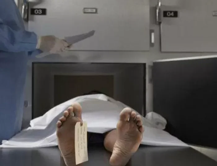 Σημαντικές ελλείψεις σε τουλάχιστον 100 υποθέσεις στην «αμαρτωλή» ιατροδικαστική υπηρεσία Πατρών – Φακέλους από το 2020 πήρε το κλιμάκιο στον αιφνιδιαστικό έλεγχο