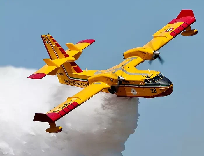 Έκτακτο: Προσθαλάσσωση πυροσβεστικού αεροσκάφους