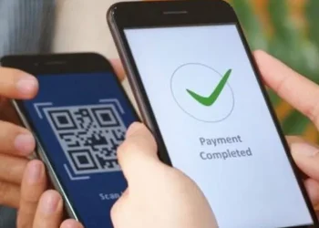 Σκανάρεις και πληρώνεις – Με QR κωδικό οι πληρωμές προς τις επιχειρήσεις μέσω IRIS από 1η Νοεμβρίου