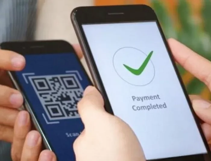 Σκανάρεις και πληρώνεις – Με QR κωδικό οι πληρωμές προς τις επιχειρήσεις μέσω IRIS από 1η Νοεμβρίου