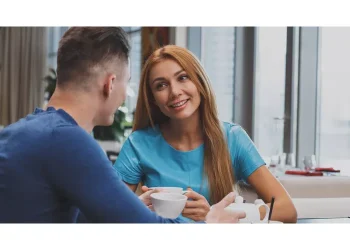 9 φράσεις για να βάλεις όρια χωρίς να προσβάλλεις κανέναν