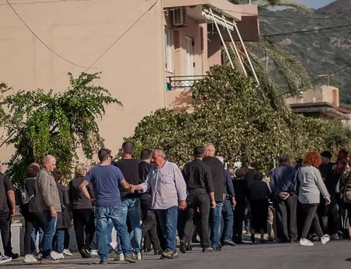 Βορίζια: “Βουβός” πόνος στην κηδεία της 56χρονης