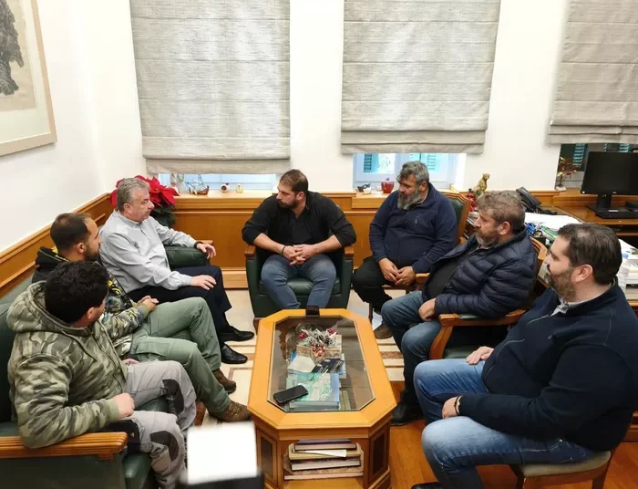 Συνάντηση Περιφερειάρχη Κρήτης με αντιπροσωπεία αγροτοκτηνοτρόφων