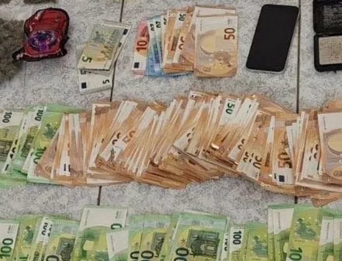 17χρονος μαθητής «κούριερ» ναρκωτικών – Συλλήψεις και για τους γονείς του​