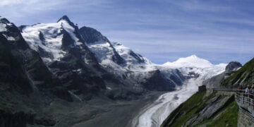 Αυστρία: 36χρονος άφησε τη σύντροφό του να πεθάνει από το κρύο στην κορυφή του ψηλότερου βουνού της χώρας