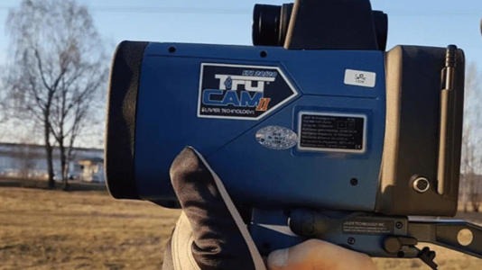 Τα αόρατα ραντάρ μπήκαν στους δρόμους – «Χτυπούν» τους οδηγούς από απόσταση 1,2 χιλιομέτρων