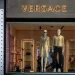 Η Prada εξαγόρασε την Versace μετά από πολύμηνες διαπραγματεύσεις