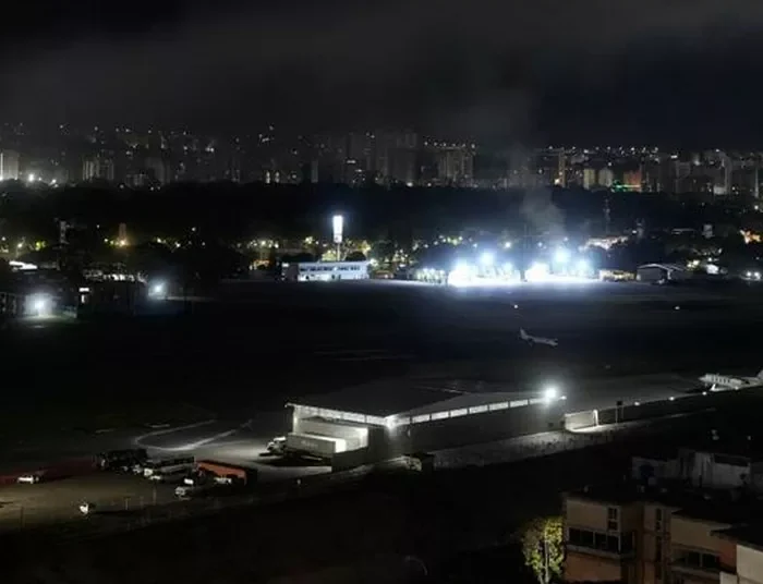 Ο Τραμπ επίτέθηκε στη Βενεζουέλα – Ο Μαδούρο κήρυξε τη χώρα του σε κατάσταση έκτακτης ανάγκης