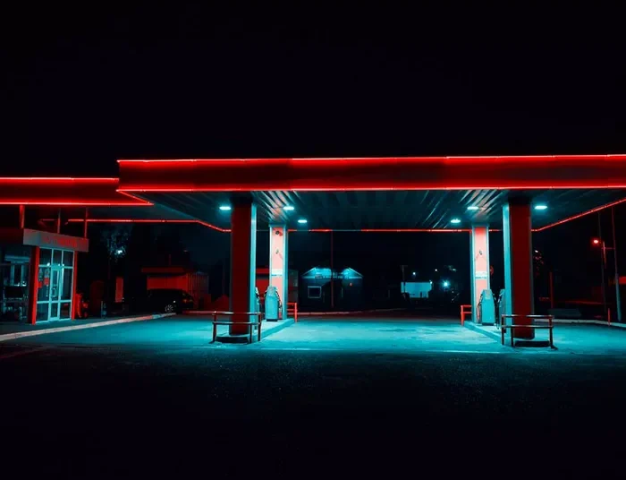 Οι Ροζ Πάνθηρες πίσω από ληστεία μαμούθ σε κοσμηματοπωλείο – Μπούκαραν με όπλα και άρπαξαν κοσμήματα αξίας 580.000 ευρώ