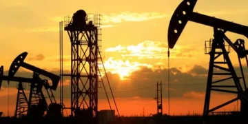 Οι τιμές του πετρελαίου υποχώρησαν στις διεθνείς αγορές