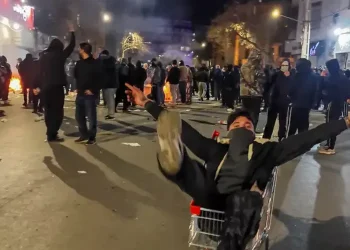 Χάος στο Ιράν από τις αντικυβερνητικές διαδηλώσεις – 62 οι νεκροί, «μήνυμα» Τραμπ