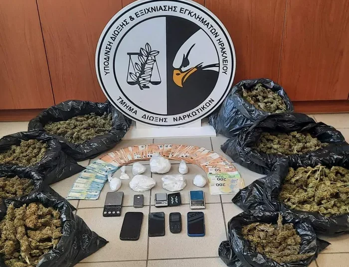 Χειροπέδες σε δύο άτομα για 7 κιλά κάνναβης και μισό κιλό κοκαΐνης
