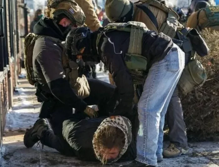 ΗΠΑ: Ταραχές μετά τον θανάσιμο πυροβολισμό ενός άνδρα από πράκτορες της ICE