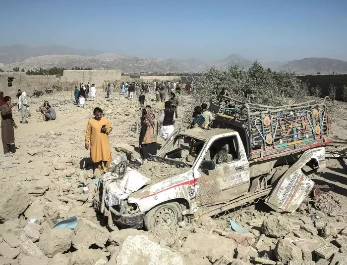 Σε πόλεμο βρίσκονται Πακιστάν και Αφγανιστάν – πάνω από 130 νεκρούς.