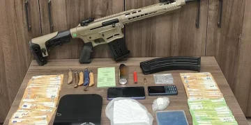 Συνελήφθη 43χρονος την ώρα που έκρυβε ναρκωτικά στο χωράφι