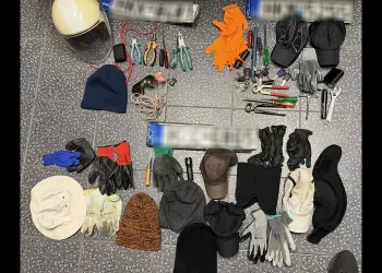 Ηράκλειο: Χειροπέδες σε “δίδυμο” διαρρηκτών για μπαράζ κλοπών – Λεία άνω των 64.000 ευρώ