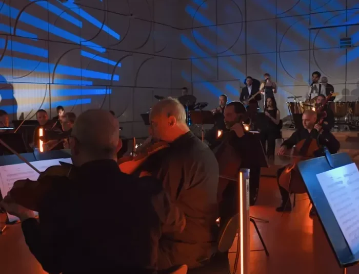 Ο Akylas… με την Ορχήστρα Σύγχρονης Μουσικής της ΕΡΤ