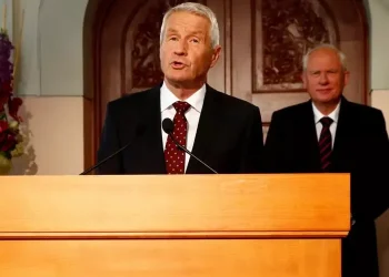 Θόρμπιορν Γιάγκλαντ: Ο πρώην πρωθυπουργός της Νορβηγίας νοσηλεύεται μετά από απόπειρα αυτοκτονίας – Έρευνα για την υπόθεση Επστάιν