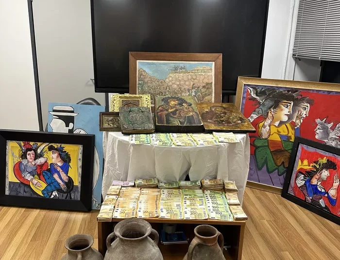 Γκαλερί Τσαγκαράκη: Φωτογραφίες απο τα 321 έργα τέχνης, εικόνες και αρχαία που κατασχέθηκαν