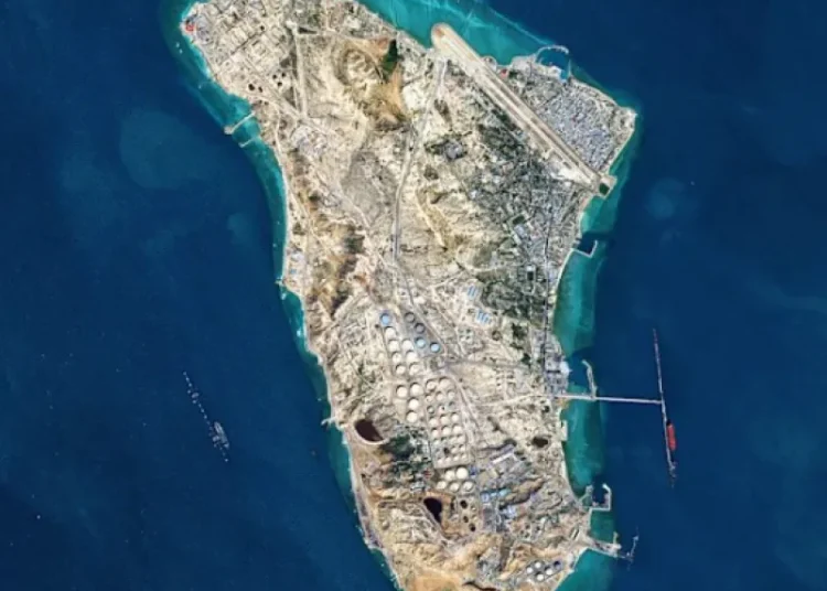 Οι ΗΠΑ βομβάρδισαν το νησί Χαργκ – Το «διαμάντη» της ιρανικής οικονομίας