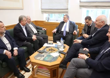 Συνάντηση Περιφερειάρχη Κρήτης και Δημάρχων με τον Υφυπουργό Εσωτερικών Βασίλη Σπανάκη