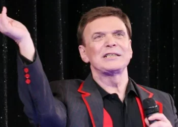 Πέθανε ο σπουδαίος καλλιτέχνης Γιώργος Μαρίνος σε ηλικία 87 ετών