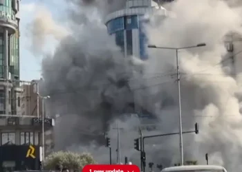 Σφυροκόπημα σε Βηρυτό και Τεχεράνη – Εκρήξεις κοντά σε αμερικανική βάση στη Βαγδάτη