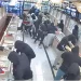 Συμμορία 20 κουκουλοφόρων διέλυσε κοσμηματοπωλείο – Άρπαξαν 1,7 εκατ. $ -video