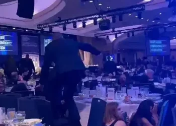 Σκηνές χάους μετά από πυροβολισμούς σε δείπνο των ανταποκριτών του Λευκού Οίκου