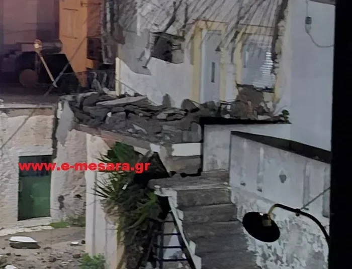 Μεσαρά: Κατέρρευσε μπαλκόνι σε χωριό μέσα στη νύχτα