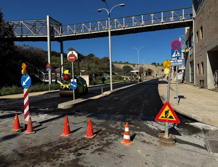 Ανακούφηση : Εβγαλαν τους κυβόλιθους απο την Λ. Πλαστήρα