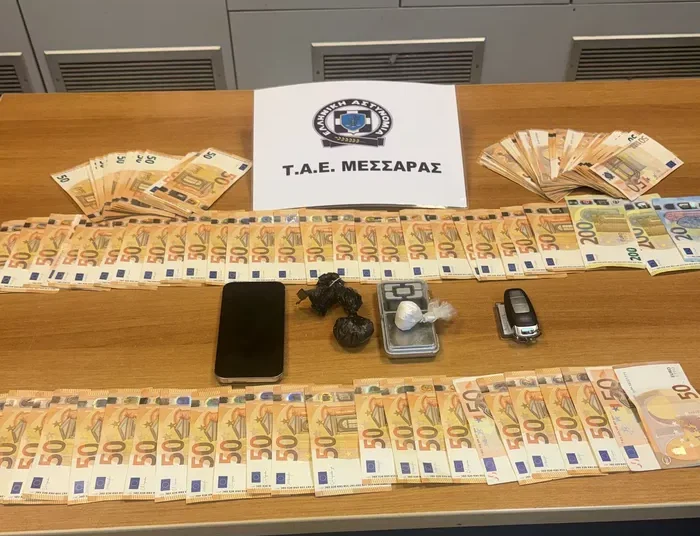 Μεσαρά: Χειροπέδες σε 25χρονο – Είχε κοκαΐνη σε βράχο και χιλιάδες ευρώ στο σπίτι του