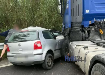 Σφοδρό τροχαίο στον ΒΟΑΚ: Διασωληνωμένος στη ΜΕΘ 34χρονος – Αυτοκίνητο συγκρούστηκε με τράκτορα -Διασωληνωμένος στη ΜΕΘ 33χρονος