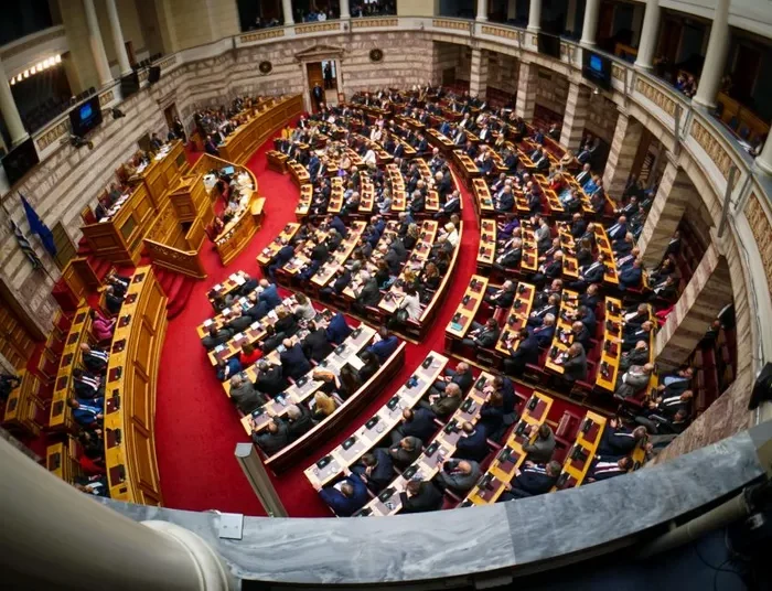 Φούσκωμα: Πως το αντιμετωπίζεις με Διατροφή; [Πλήρης Οδηγός]