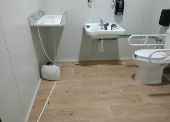 Βανδάλισαν τη δημόσια τουαλέτα Ατόμων με Αναπηρία στο πάρκο Δ. Θεοτοκόπουλου