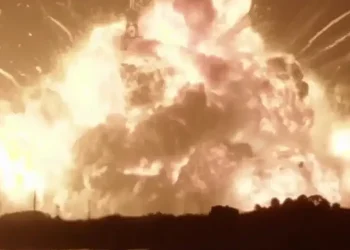 Φλόριντα: Έκρηξη σε πύραυλο της Blue Origin – Τεράστια πύρινη σφαίρα στο διαστημικό κέντρο του Τζεφ Μπέζος