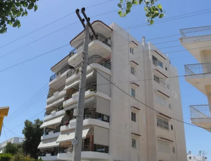 Ηλιούπολη: Πέθανε και η δεύτερη 17χρονη που έπεσε από την πολυκατοικία