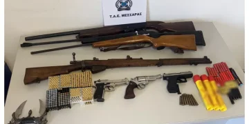 Ηράκλειο: 3 συλλήψεις για όπλα, κροτίδες και φωτοβολίδες