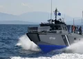 Ηράκλειο: Φωτιά σε τουριστικό πλοίο στο Ενετικό λιμάνι – Στο πόδι Λιμενικό και Πυροσβεστική