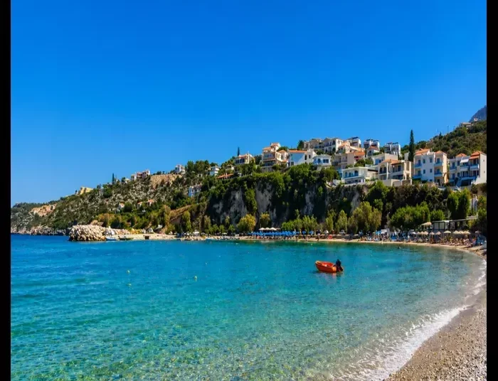 Tροχαίο στην Εθνική – Τούμπαρε όχημα – Video