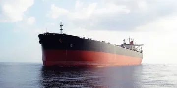 Δεξαμενόπλοια του Ιράν με σχεδόν 5 εκατ. αργού πετρελαίου βγήκαν από την περίμετρο του αποκλεισμού των ΗΠΑ